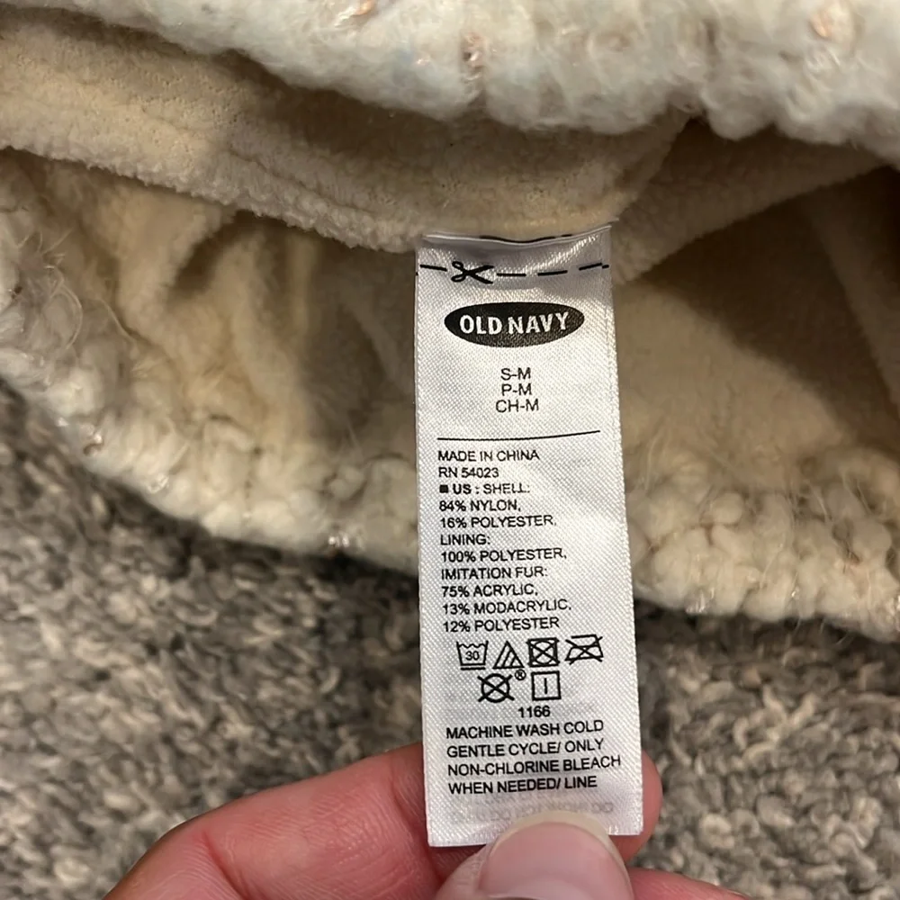 Old Navy | Knit Pom Beanie for Little Girls